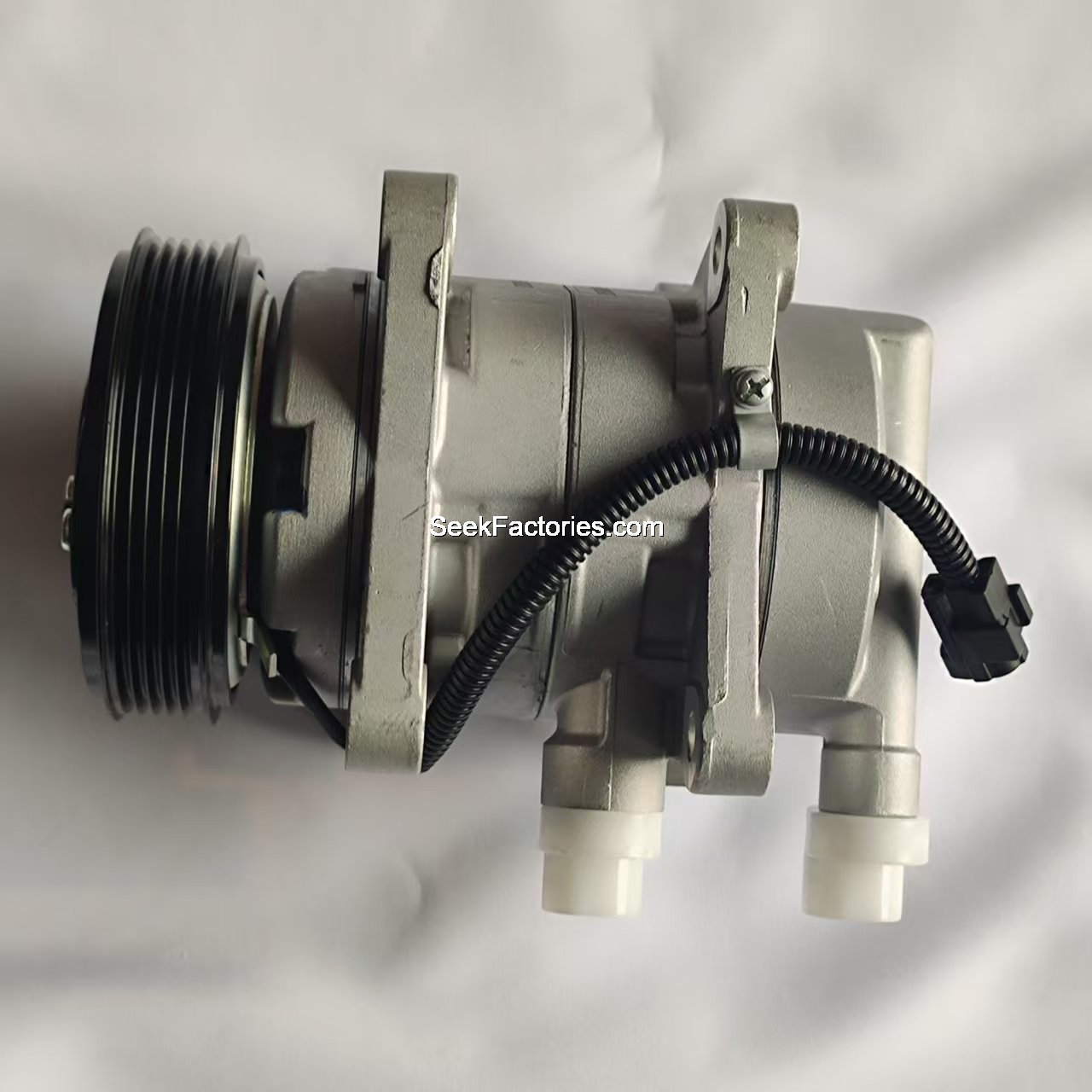 Компрессор кондиционера 8104010-C3100 для грузовых автомобилей Dongfeng KL