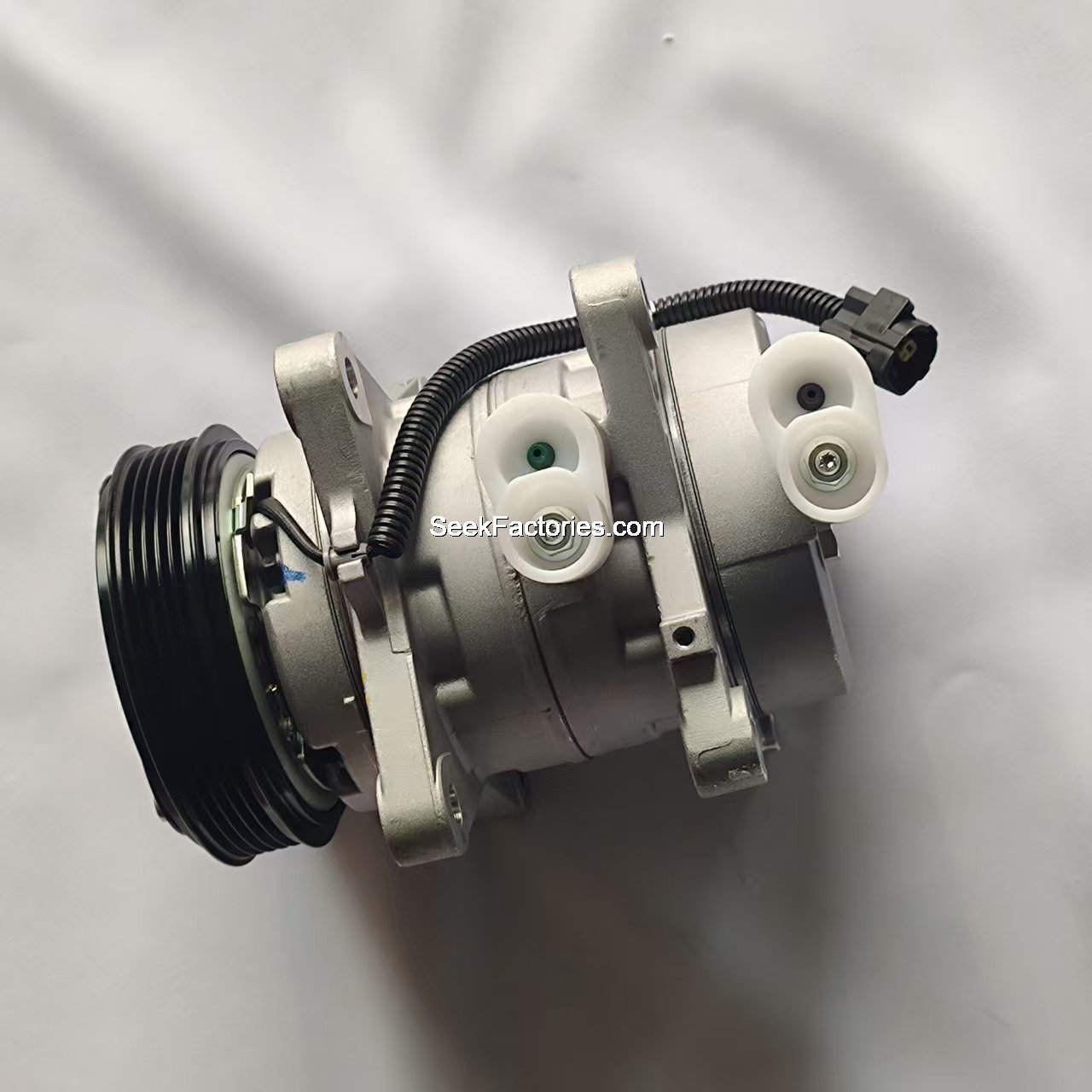 8104010-C3100 Auto AC Compressor For Dongfeng KL Heavy Duty Truck