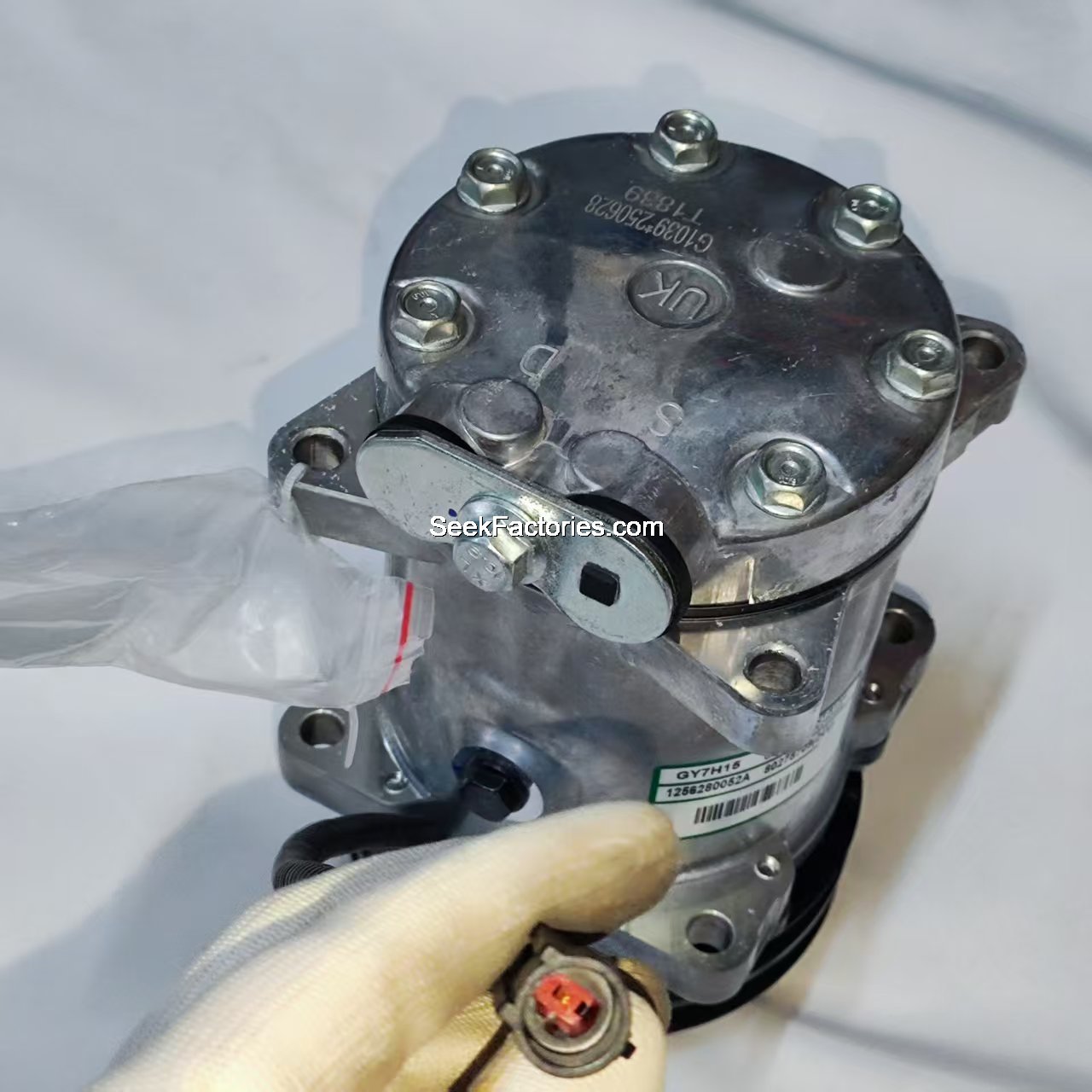 GY7H15  Original AC Compressor For SDLG L956F Wheel Loader