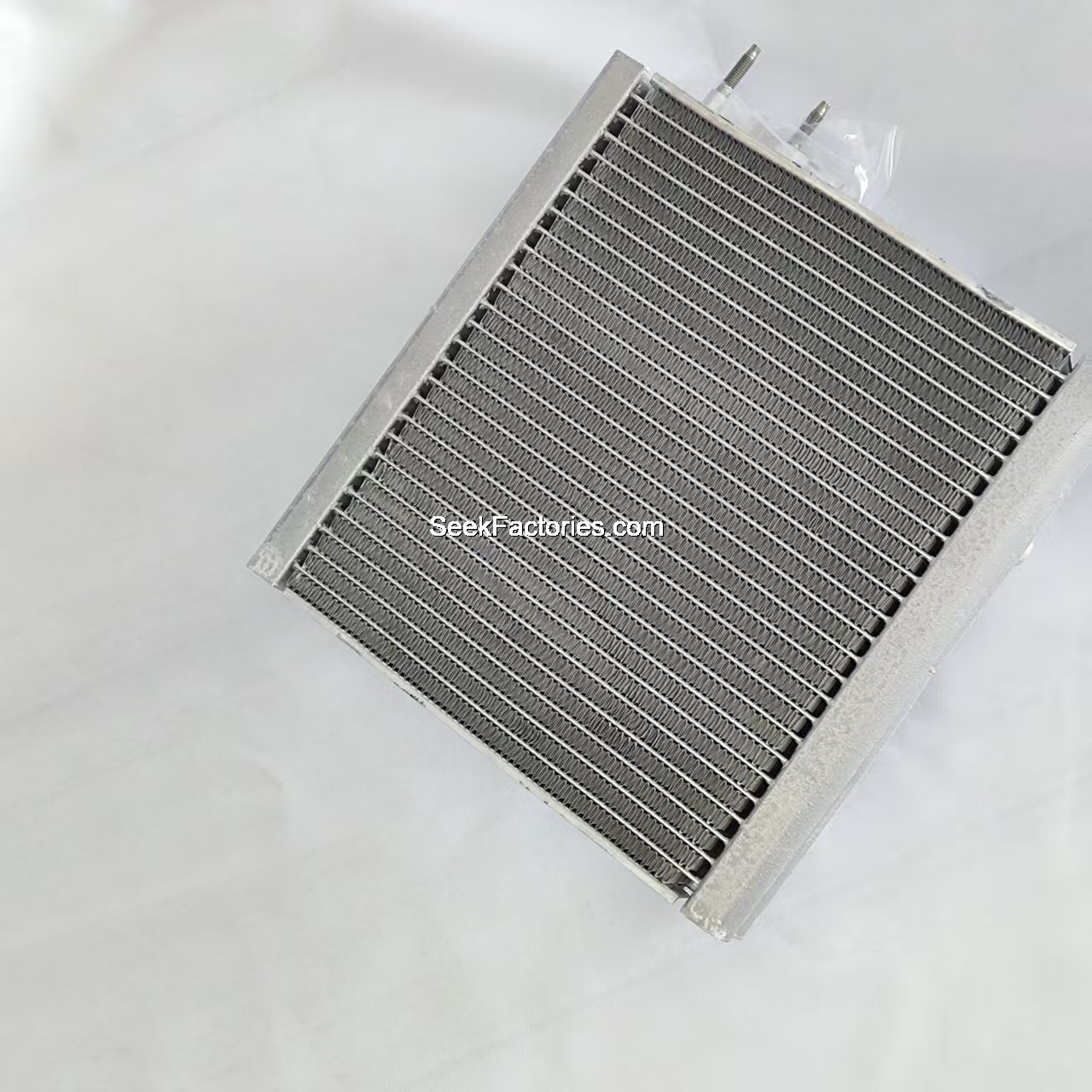 A/C Evaporator Core 8107030-C0100 for Dongfeng Kinland Truck