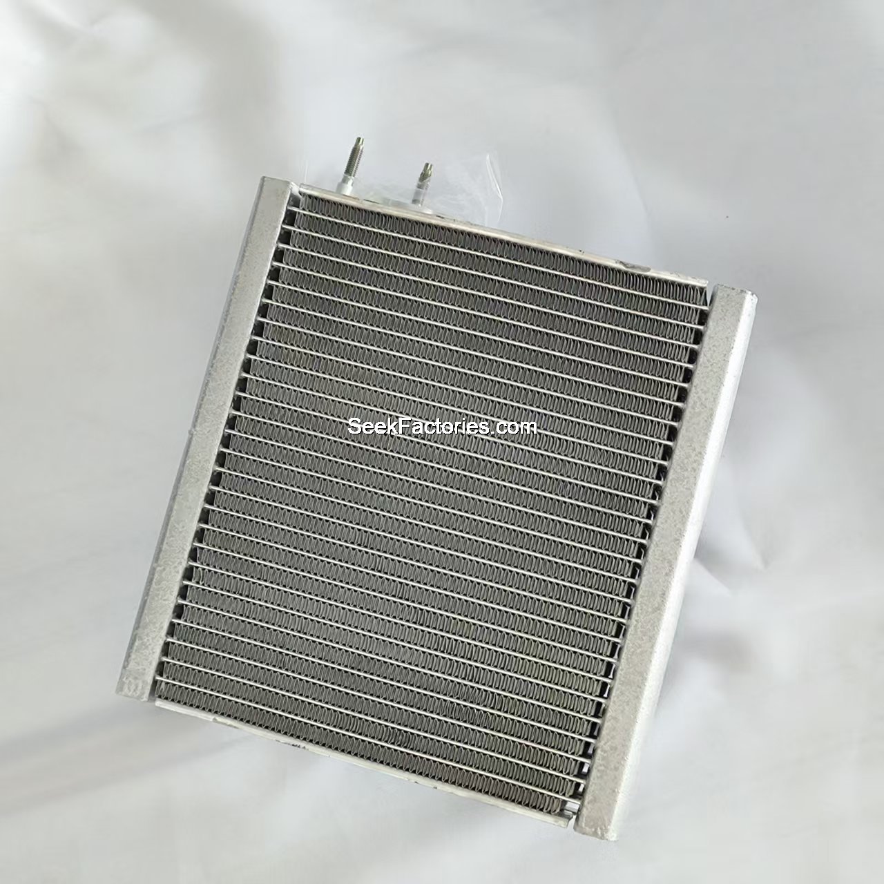 A/C Evaporator Core 8107030-C0100 for Dongfeng Kinland Truck