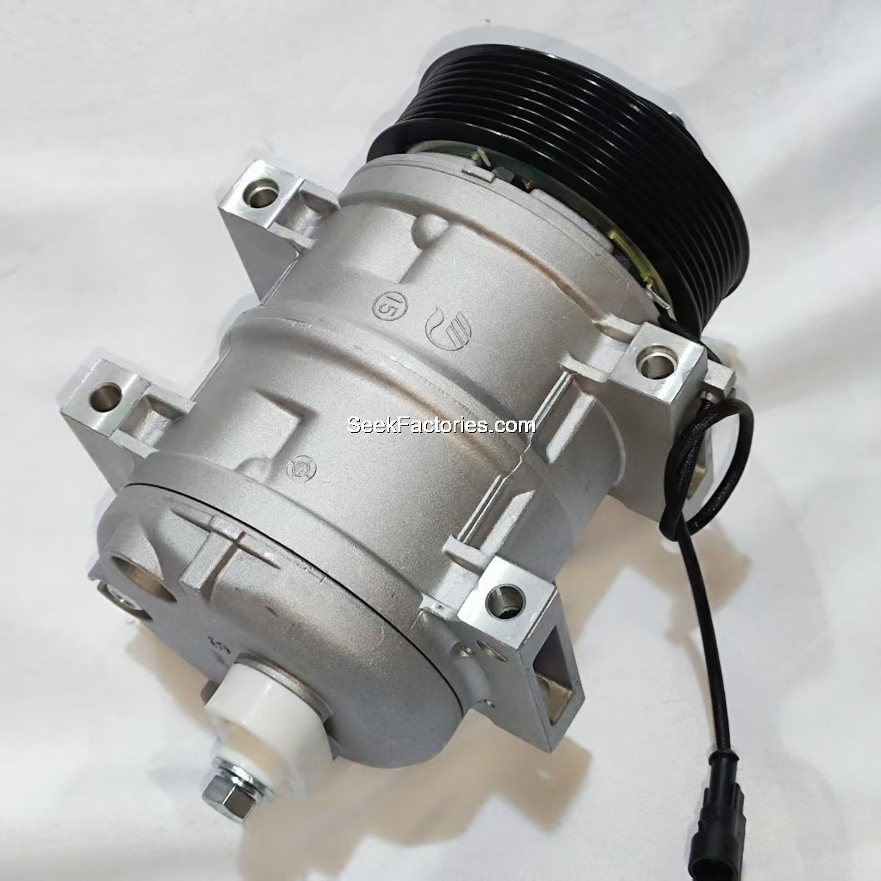Heavy Truck AC Compressor Tianlong Tianjin Dali Full Series Match