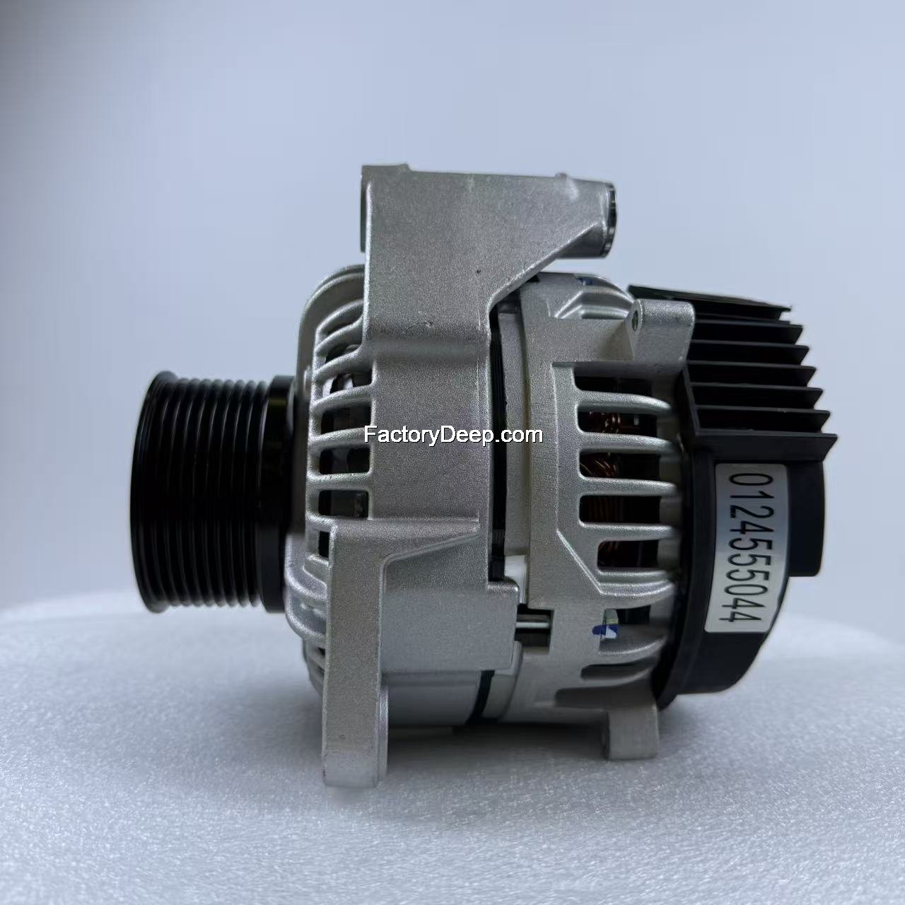 Bosch Alternator 0124555044