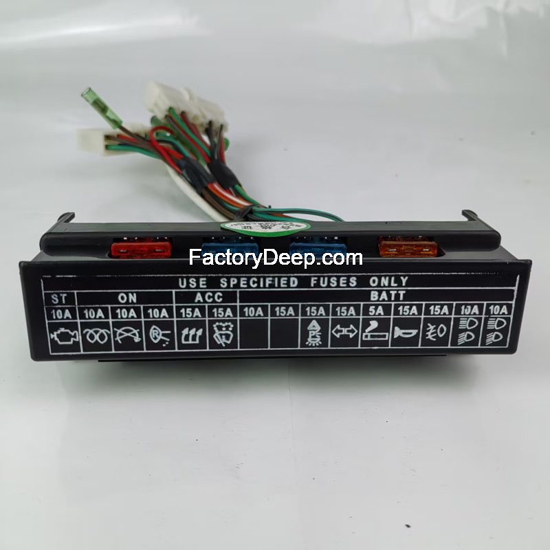 Блок предохранителей на 15 цепей EQ153